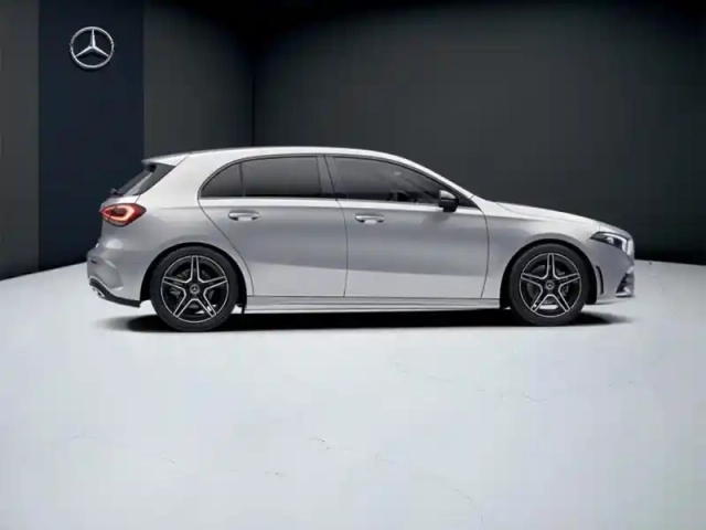 Mercedes Classe A 200 amg line — photo 21