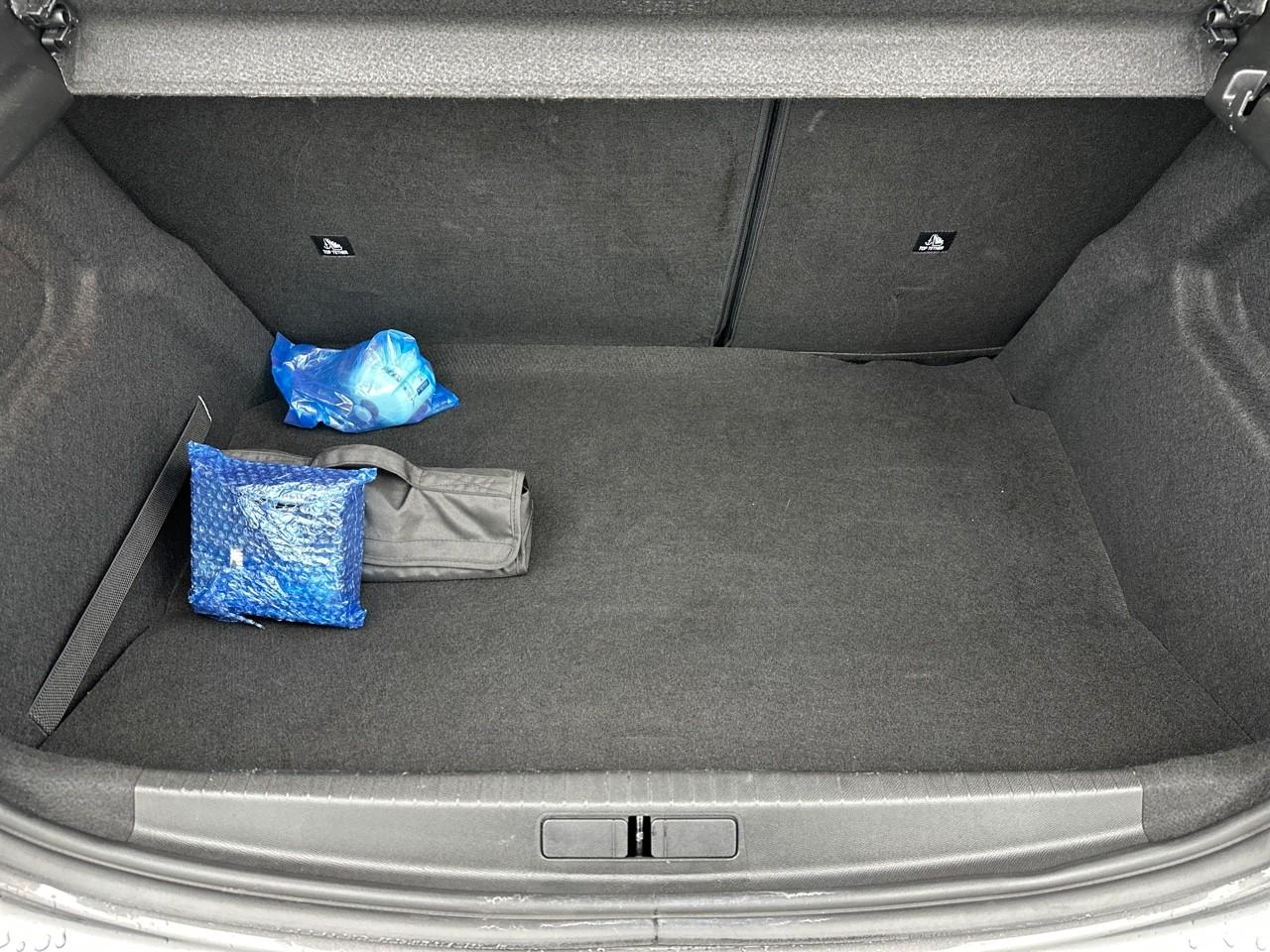 Peugeot 208 puretech 100 s&s bvm6 allure — photo 14