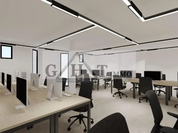 ENTREPOT + BUREAUX 1000M2 A VENDRE LES LILAS