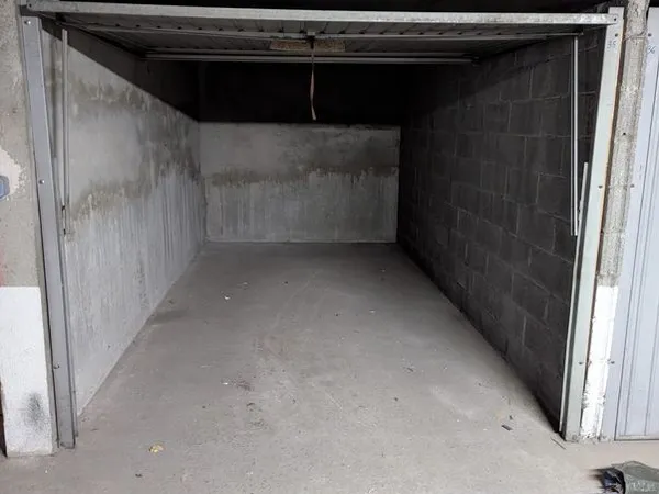 Garage à louer