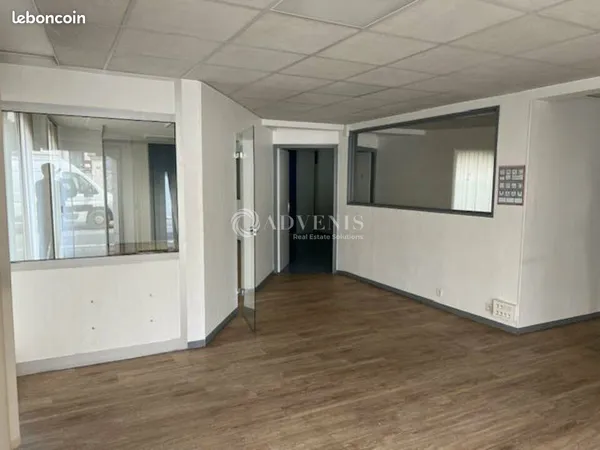 Local commercial 110 m²