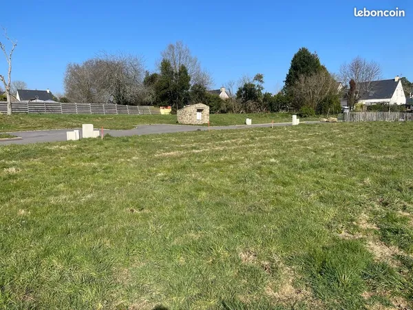 Terrain viabilisé 351 m² à Landaul