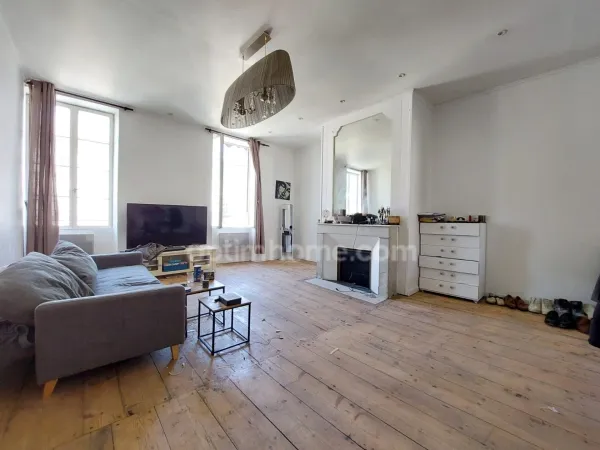 Immeuble à vendre ROCHEFORT (17)