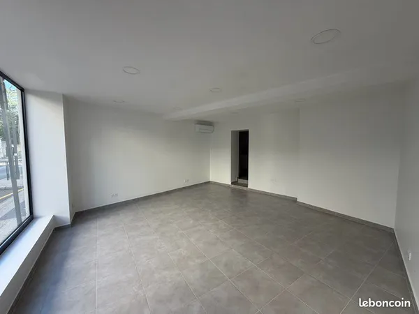 Local commercial 60m2, Valence