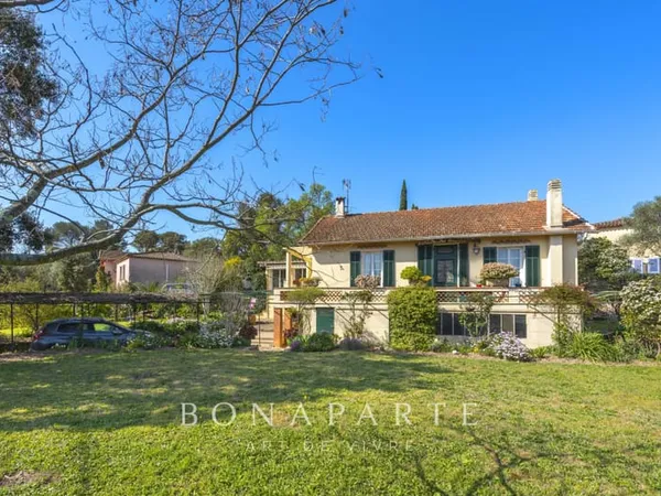 SAINT-RAPHAEL - VILLA T4 TRADITIONNELLE