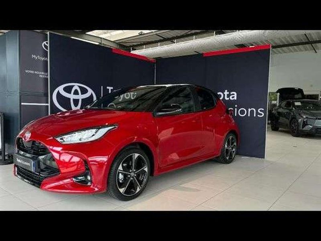 Toyota YARIS Toyota Yaris 130h Collection 5p MY26