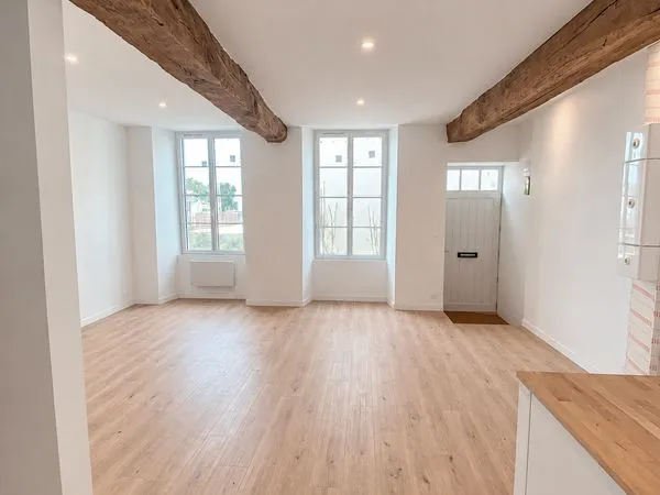 Maison de ville entièrement rénovée avec Jardin - Port Marans
