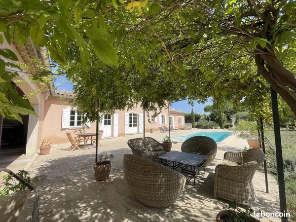 Maison 5 pièces 199 m²