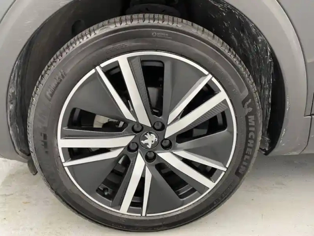 Peugeot 3008 hybrid 136 e-dcs6 — photo 17