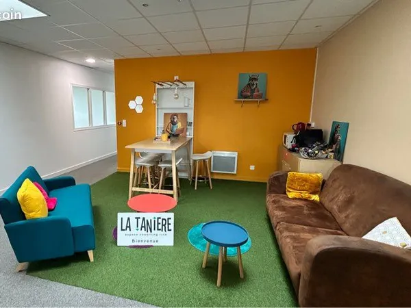 Beau bureau privé ds espace partagé
