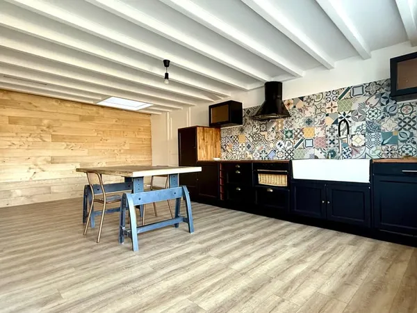 Maison familiale aux grands volumes