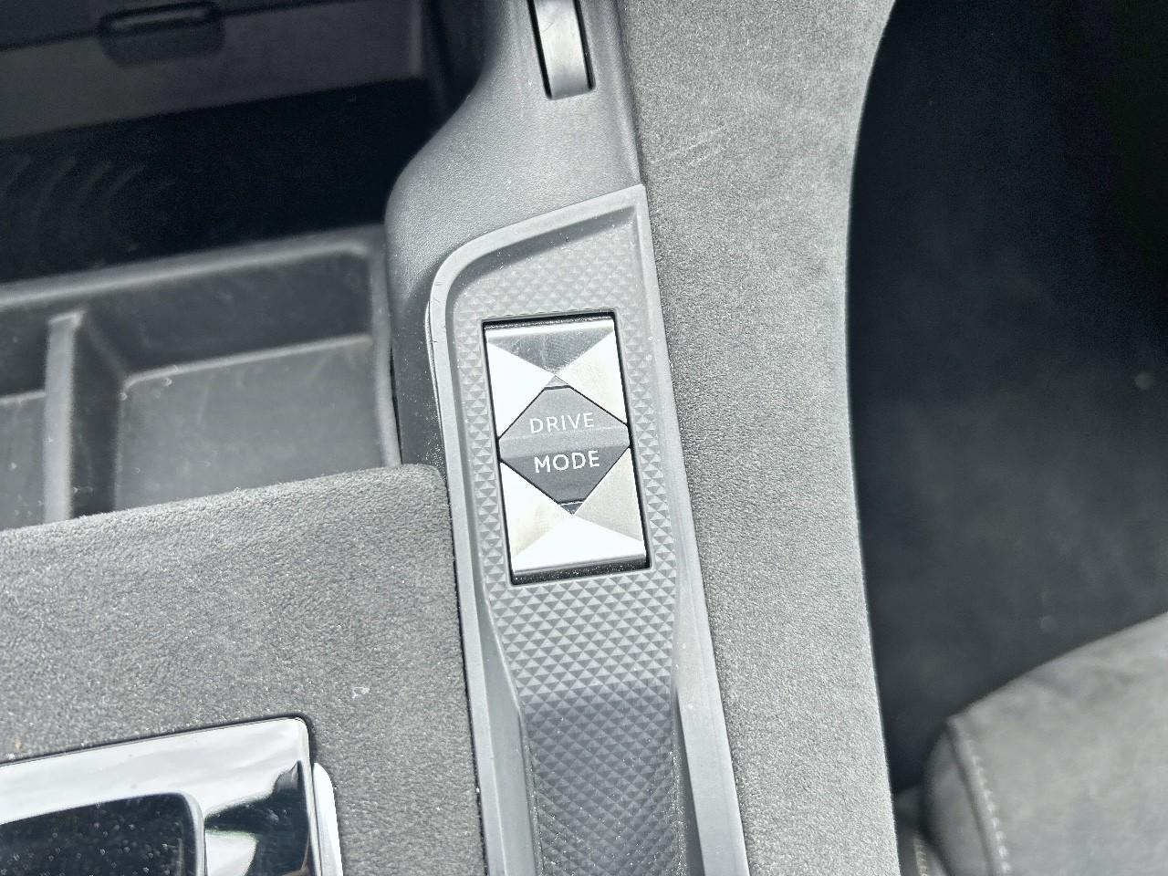 Ds Ds 7 crossback crossback hybride e-tense 225 eat8 performance lin — photo 22