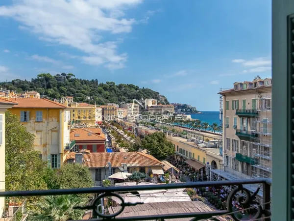 NICE - VIEUX-NICE | CHARMANT APPARTEMENT STUDIO/2 PIÈCES, AVEC VUES DÉGAGÉES MER