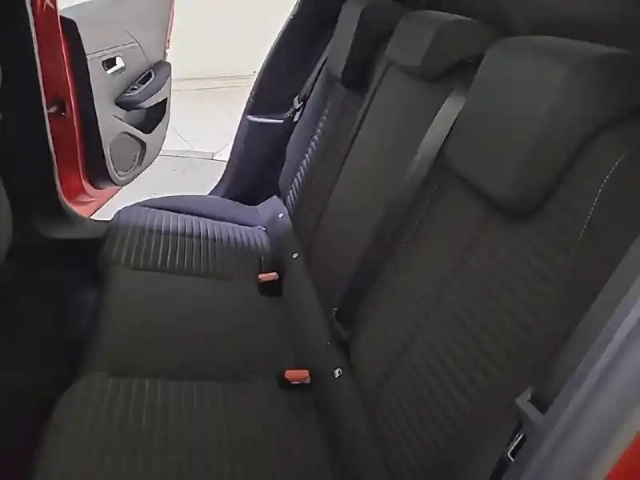 Peugeot 208 puretech 100 s&amp;s bvm6 — photo 45