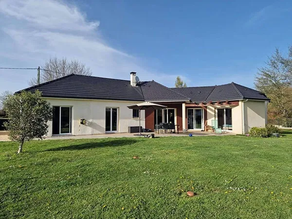 Maison de plain-pied 5 pièces 130 m²