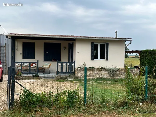 Jolie petite maison de vacances en bord de Saône