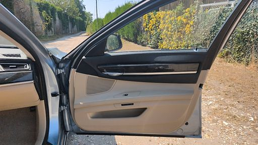 BMW Serie 7 4.4 i V8 465 ActiveHybrid BVA8 - Exclusive – 2011 – 94000 km – Hybride essence – Boîte Automatique — photo 27