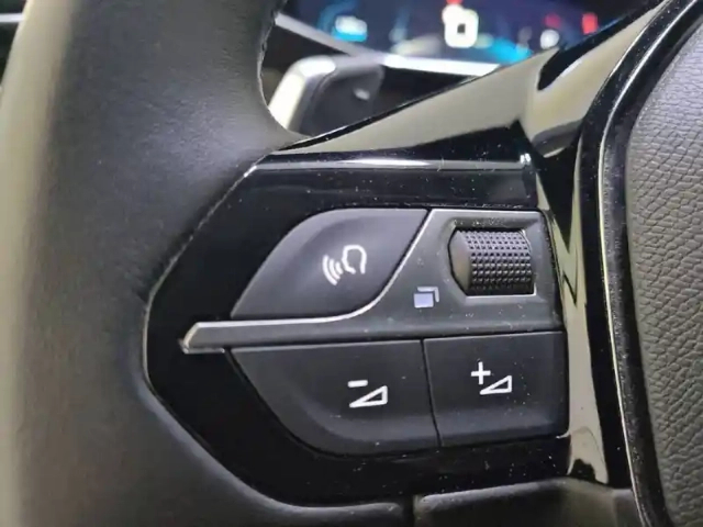Peugeot 2008 bluehdi 130 s&amp;s eat8 — photo 30