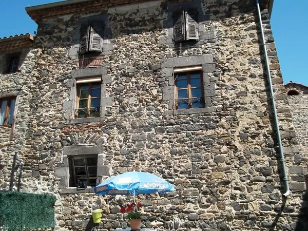 Maison de village dans la vallée de l'Allier en Auvergne