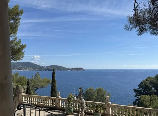 Domaine pieds dans l'eau - San Peyre / Cap Brun