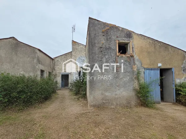 Maison de village en pierre