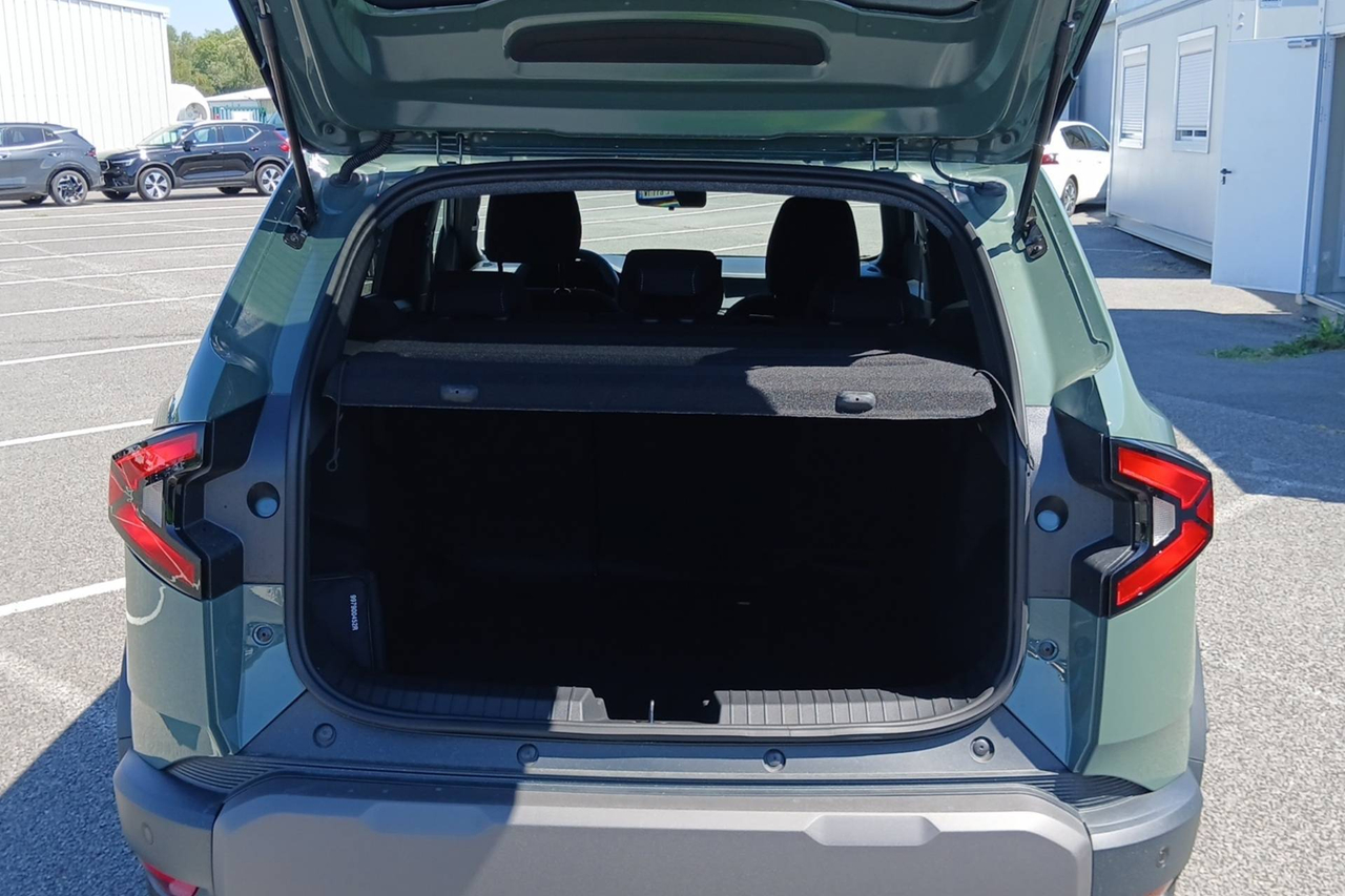 Dacia Duster — photo 16