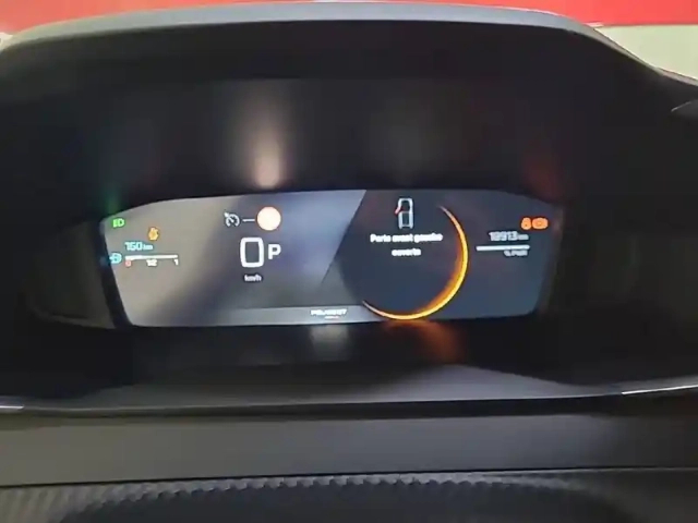 Peugeot 208 hybrid 110 e-dcs6 — photo 32