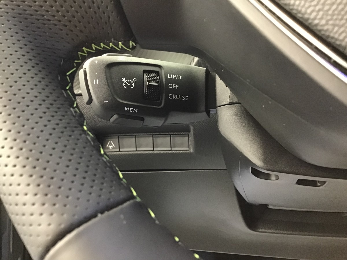Peugeot 2008 — photo 24
