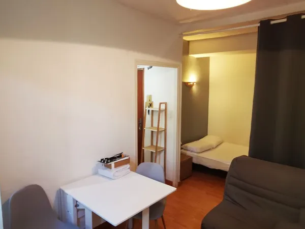 À louer - Studio meublé 23 m² - Intra-muros
