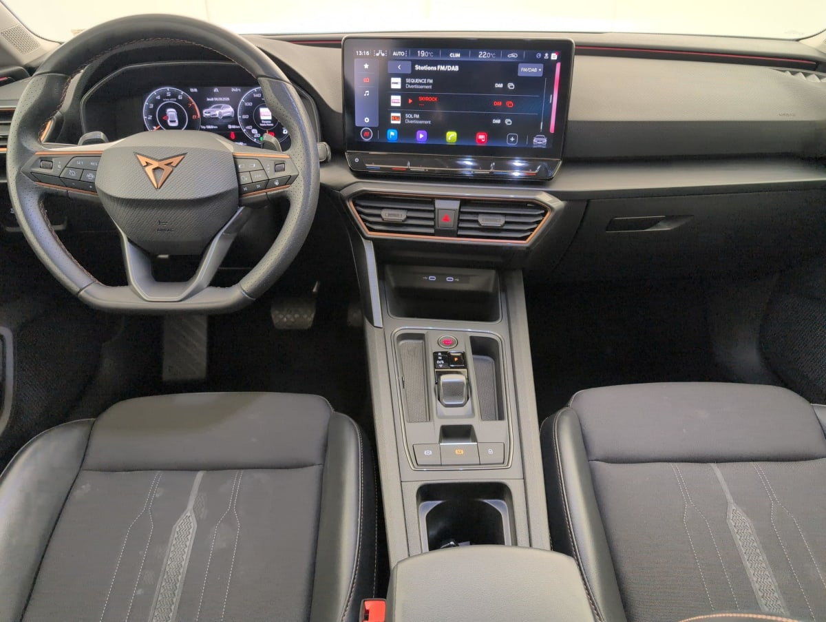 Cupra Leon — photo 13