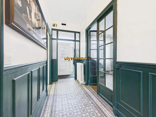 FRANSART - MAISON DE MAITRE - 4 CHAMBRES - COUR - JARDIN - D