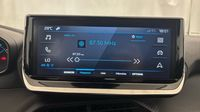 Peugeot 2008 1.2 Hybrid 145ch Style e-DCS6 — photo 18