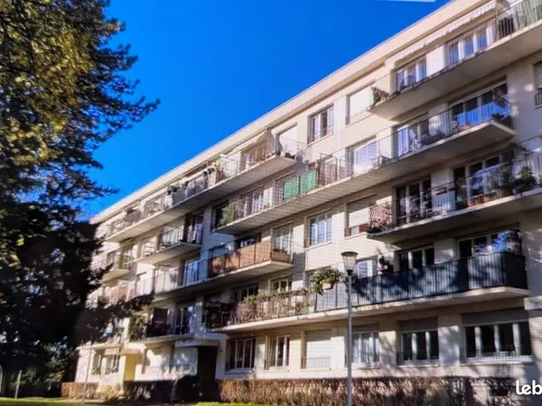 A vendre F2 LE PLESSIS BOUCHARD