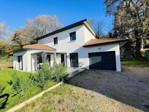 Maison 6 pièces 153 m²