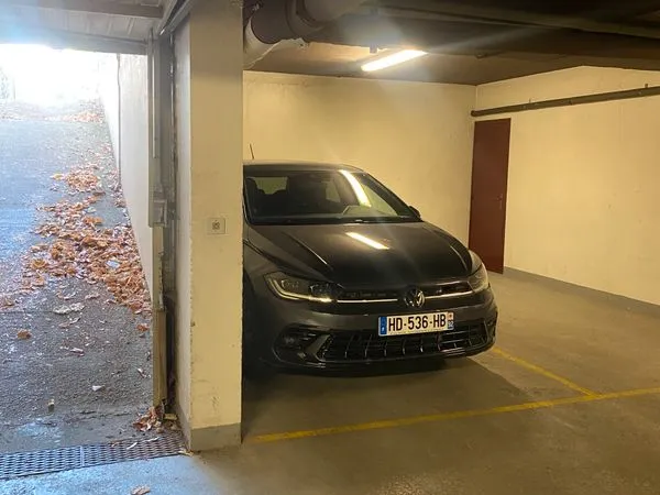 À louer 2 places de parking