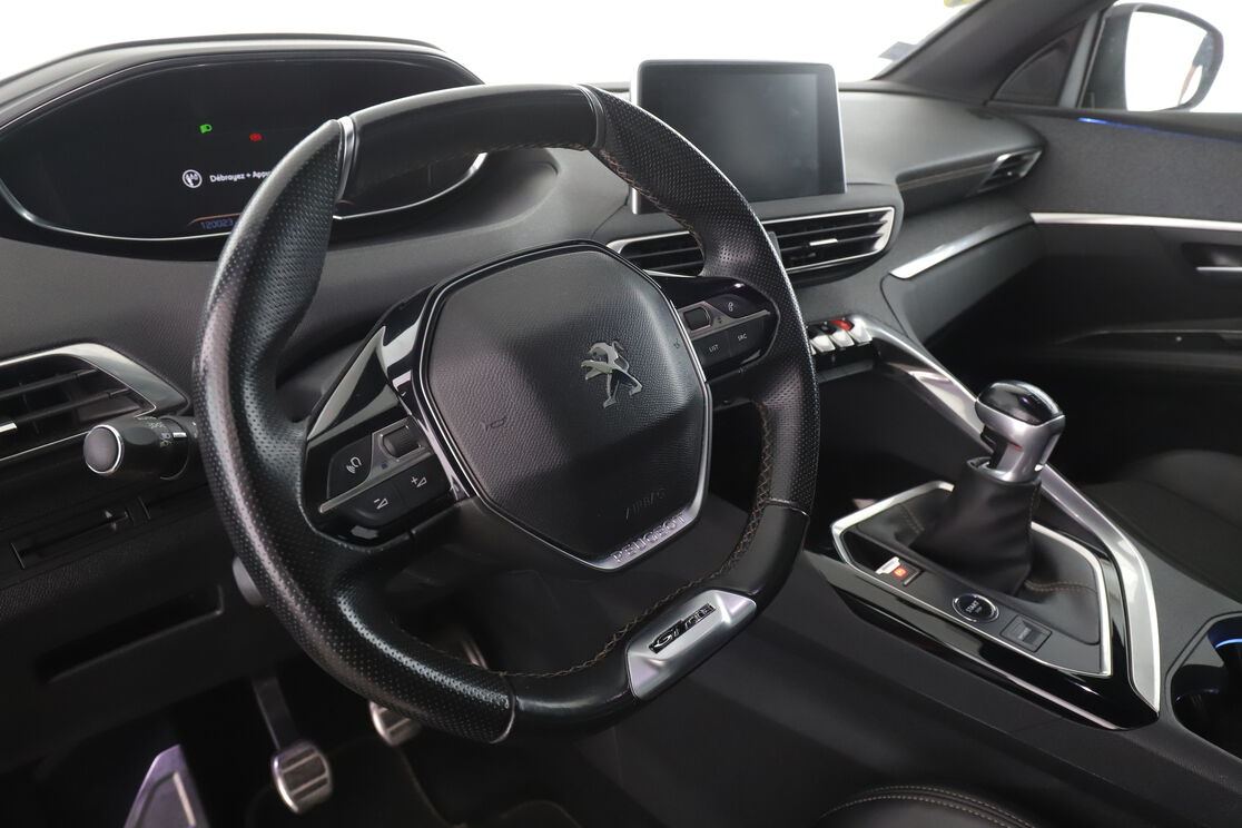 Peugeot 3008 2.0 Blue-HDi GT Line — photo 10