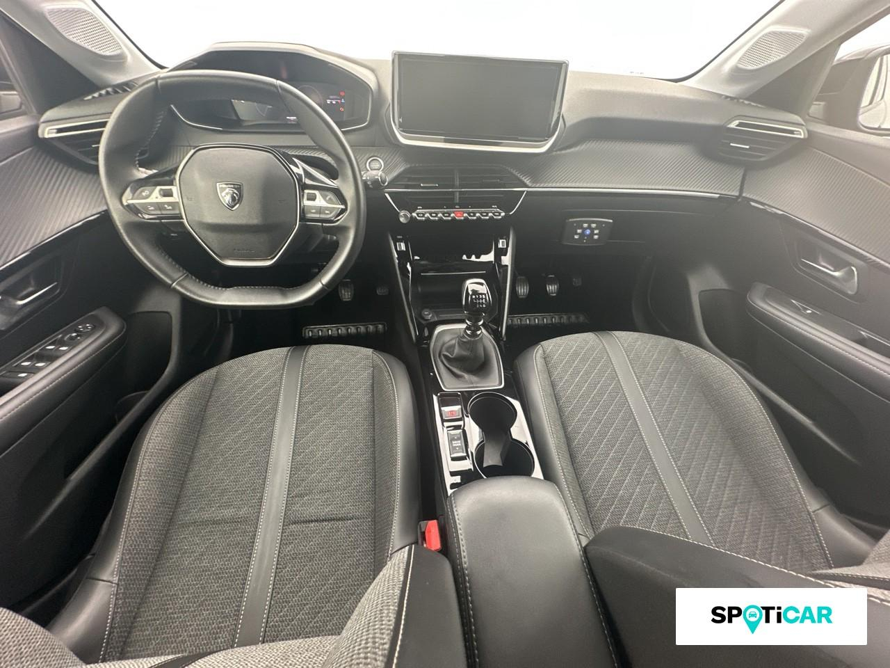 Peugeot 208 1.2 puretech 100ch s&s allure — photo 8
