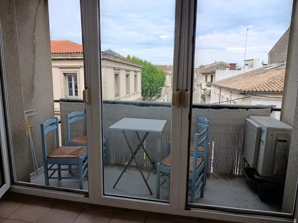 Loue à l'année T1bis à Sète
