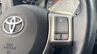 Toyota Yaris 100 VVT-i Dynamic 5p — photo 17