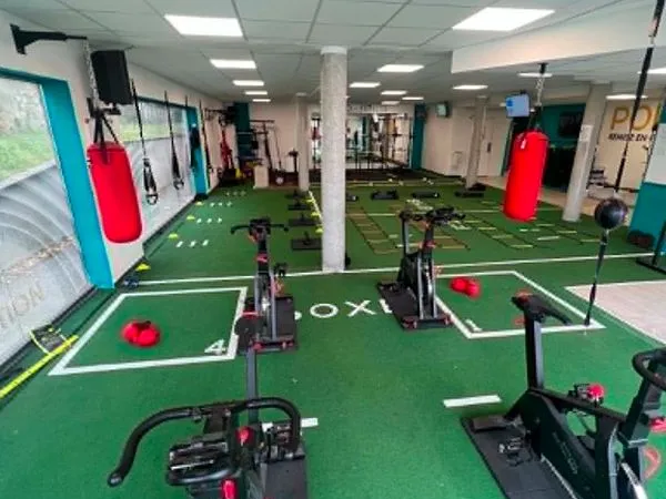 Cession fonds de commerce — Salle de sport / studio EMS 190 m² — Le Bouscat (33)