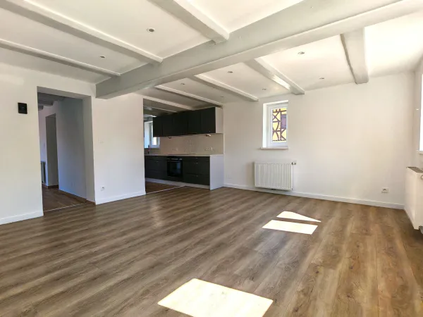 À louer - Maison alsacienne rénovée avec jardin, terrasse et 2 parking à Weyersheim
