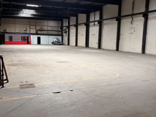 Local, entrepot, depot, 1000m2 Montbeliard