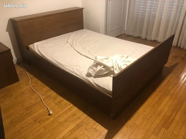 Chambre meublée colocation immeuble bourgeois 96 m2 Tassin