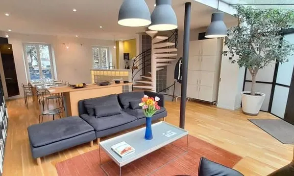 Maison 7 pièces 180 m²