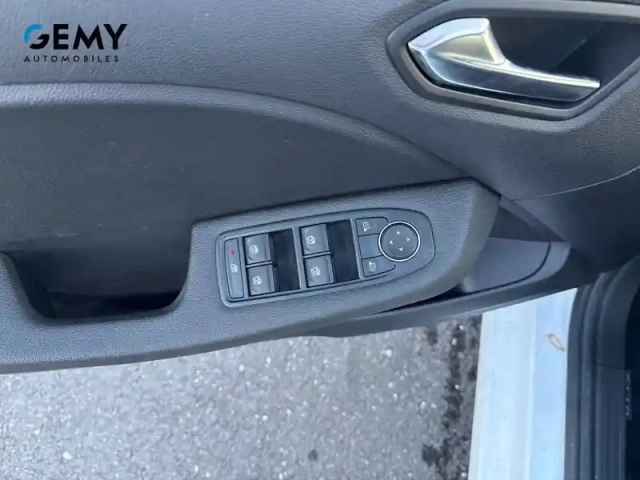 Renault Clio tce 90 — photo 12