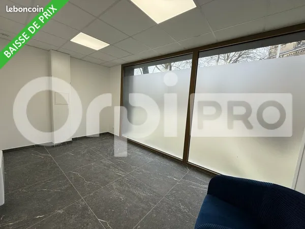 Bureau 12 m²