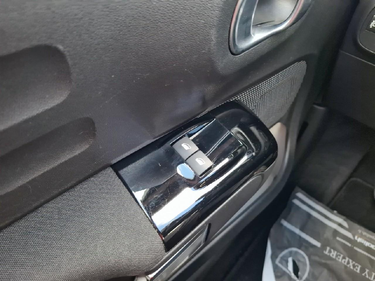 Citroën C3 1.2 puretech 83ch s&s shine — photo 19