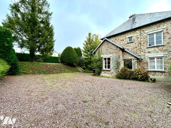 Maison 6 pièces 140 m²