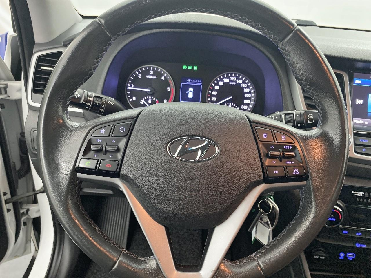 Hyundai Tucson 1.7 crdi 115 2wd business — photo 19