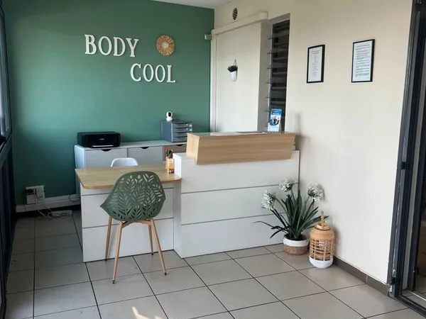 Cession DROIT AU BAIL LOCAL 140m2 aménagé et équipé